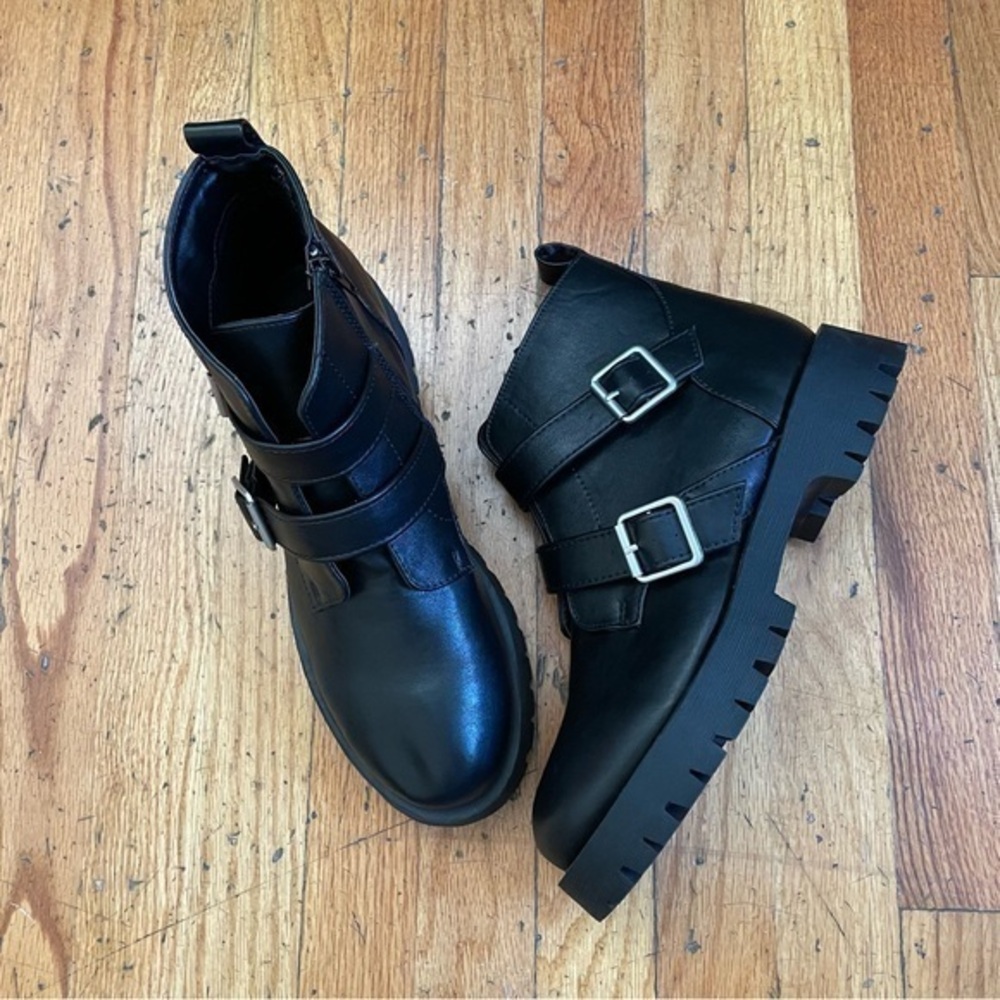 Journee Collection Black Faux Leather Boots Size 11